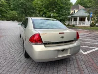 2010 Chevrolet Impala – Image 4