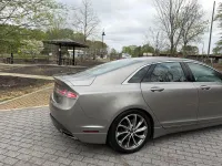 2016 Lincoln MKZ – Image 4