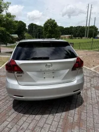 2013 Toyota Venza – Image 2