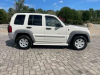 2002 Jeep Liberty Sport 4x4 – Image 3