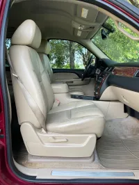 2007 Chevrolet Tahoe LT – Image 2