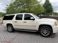 2010 GMC Yukon Denali – Image 14