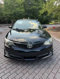 2014 Toyota Camry – Image 11