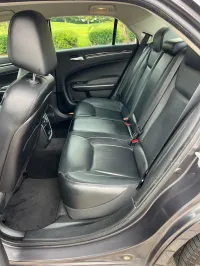 2015 CHRYSLER 300 LIMITED – Image 14