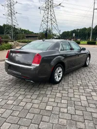 2015 CHRYSLER 300 LIMITED – Image 10