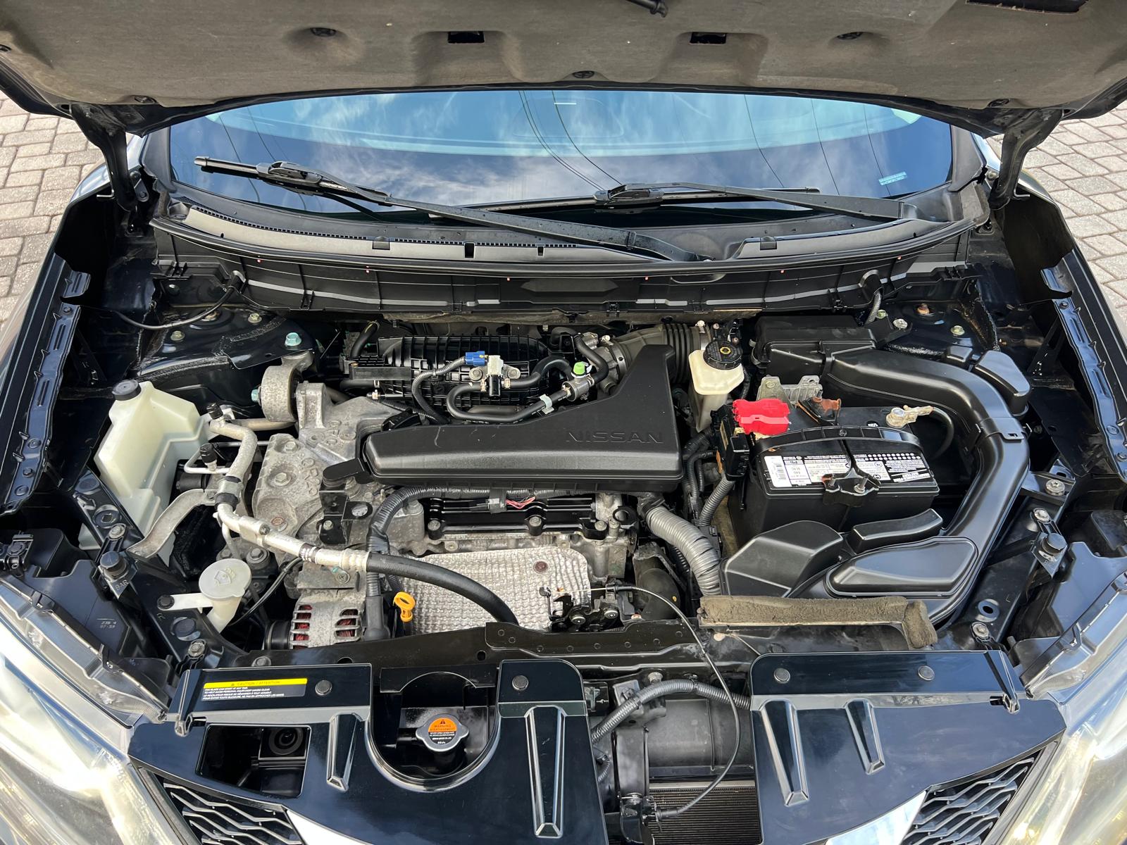 2015 NISSAN ROGUE SL – Image 10