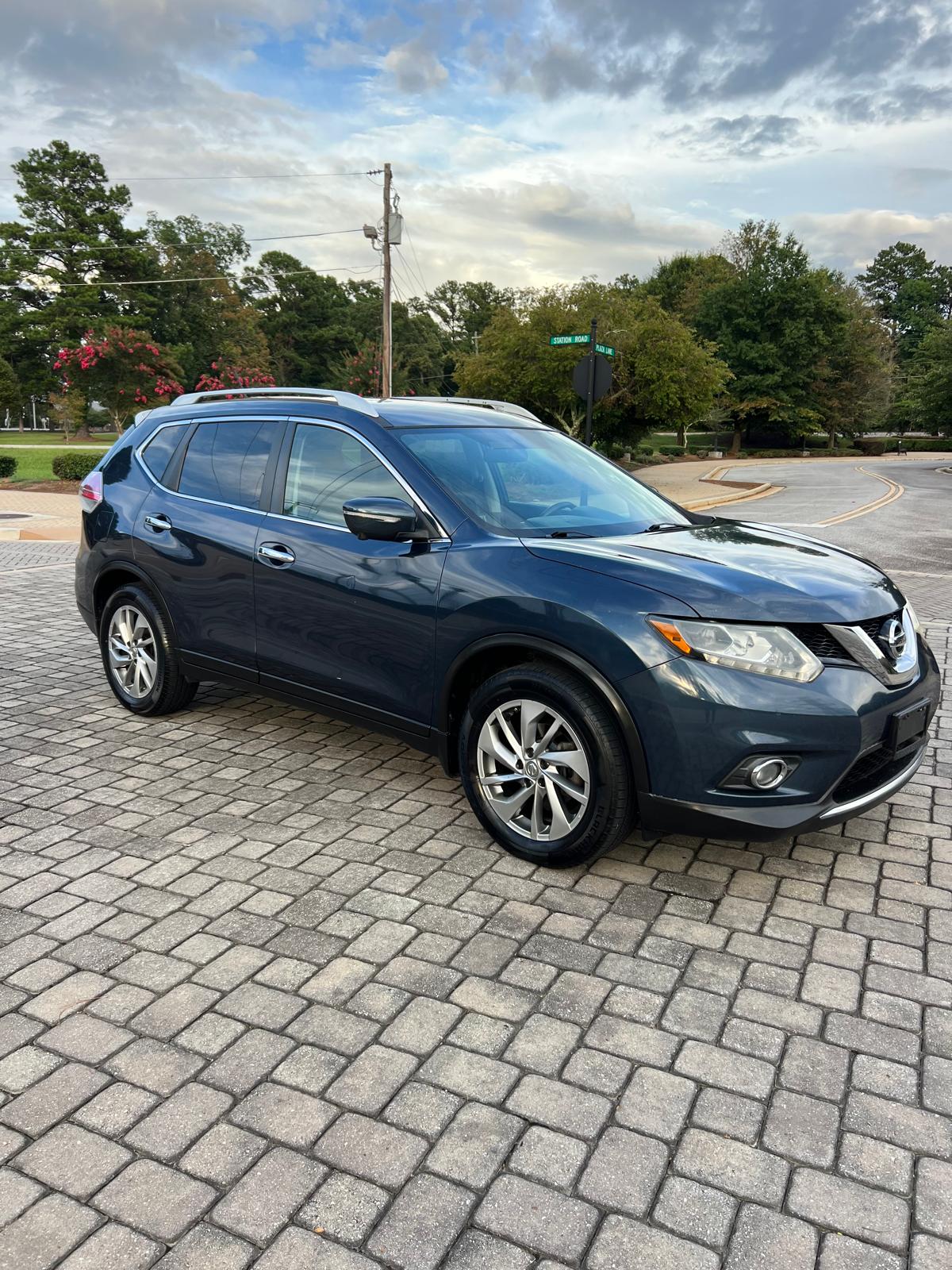 2015 NISSAN ROGUE SL – Image 18