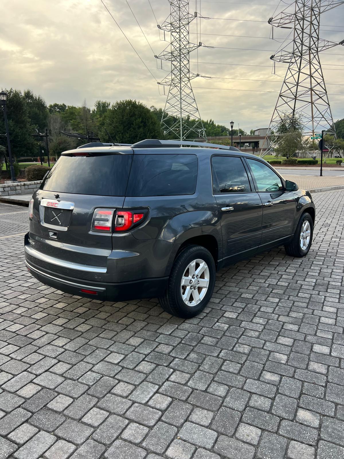 2014 GMC Acadia – Image 17