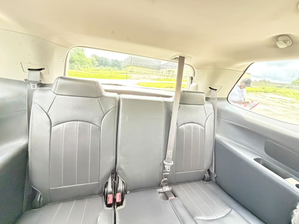2015 GMC ACADIA – Image 23