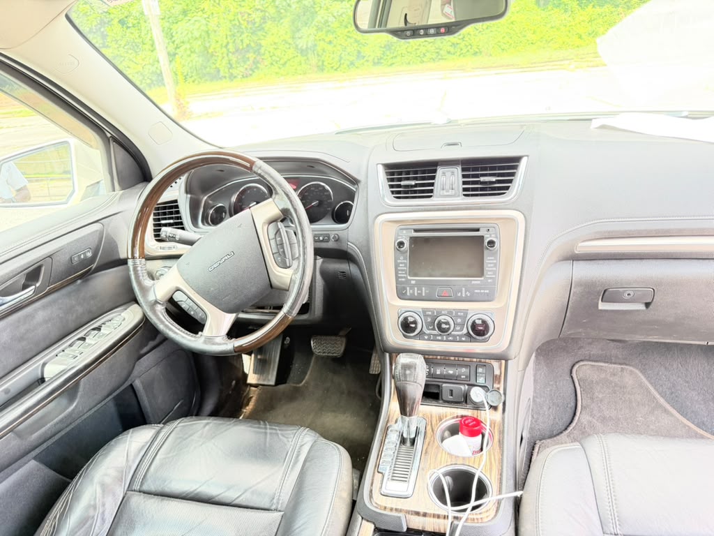2015 GMC ACADIA – Image 16