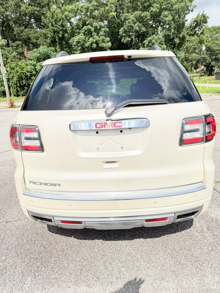 2015 GMC ACADIA – Image 13