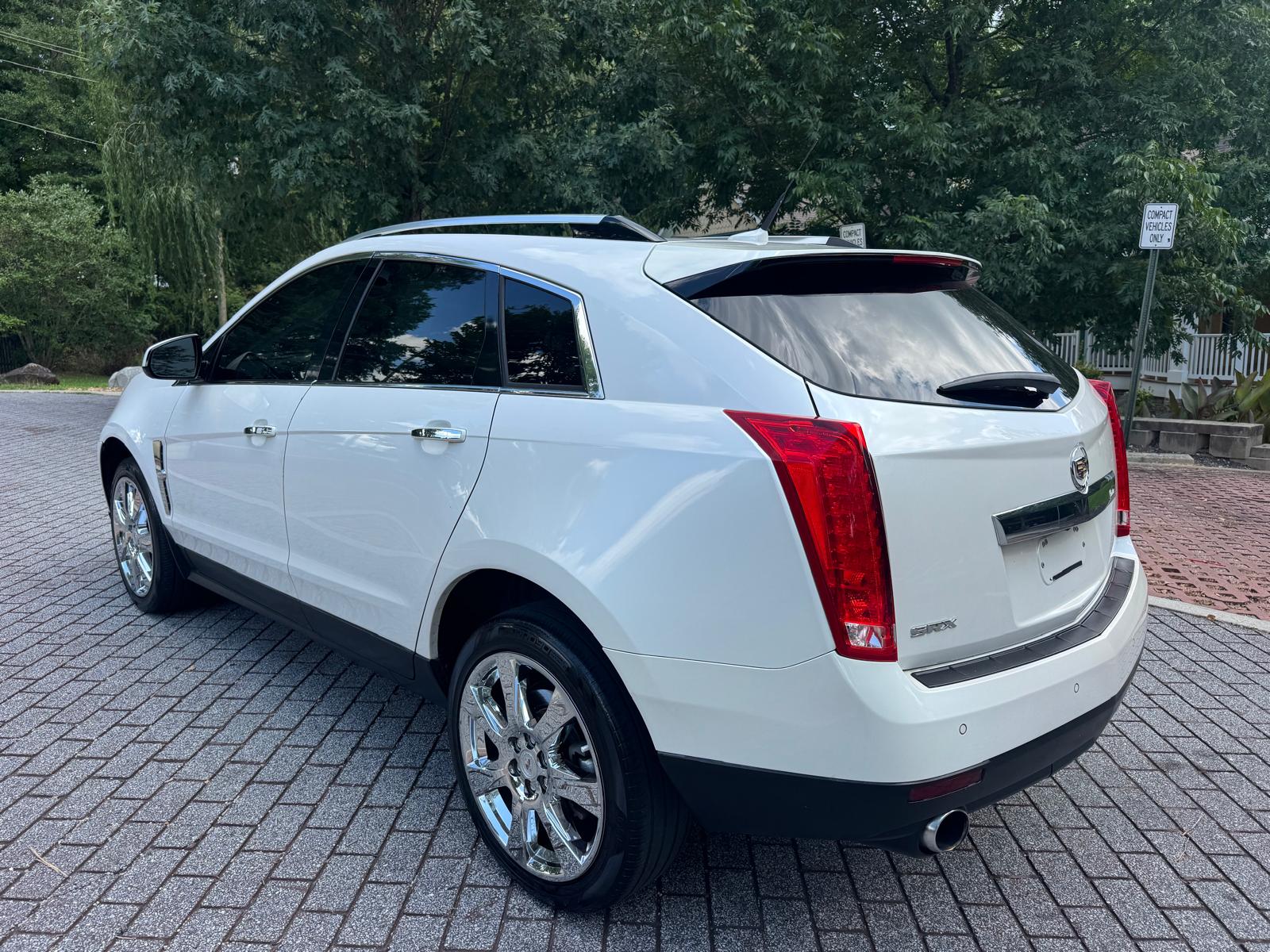 2011 CADILLAC SRX – Image 18