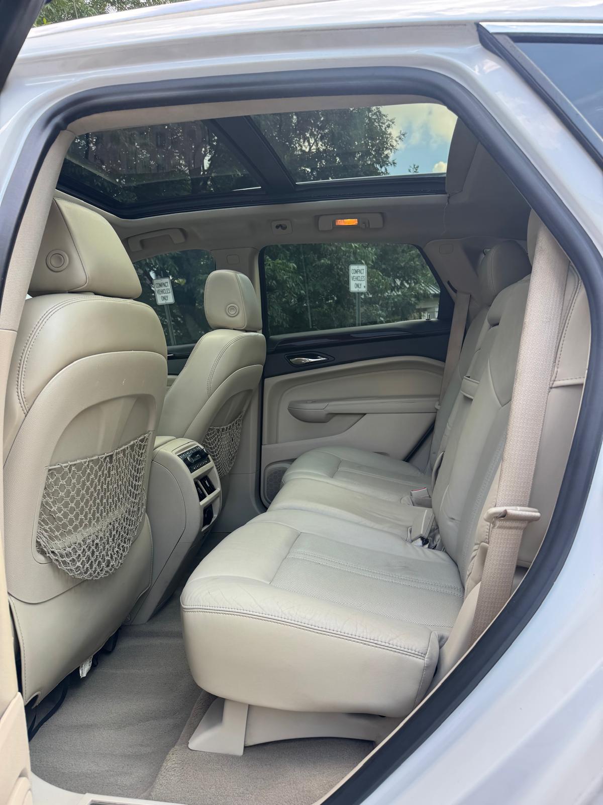 2011 CADILLAC SRX – Image 22