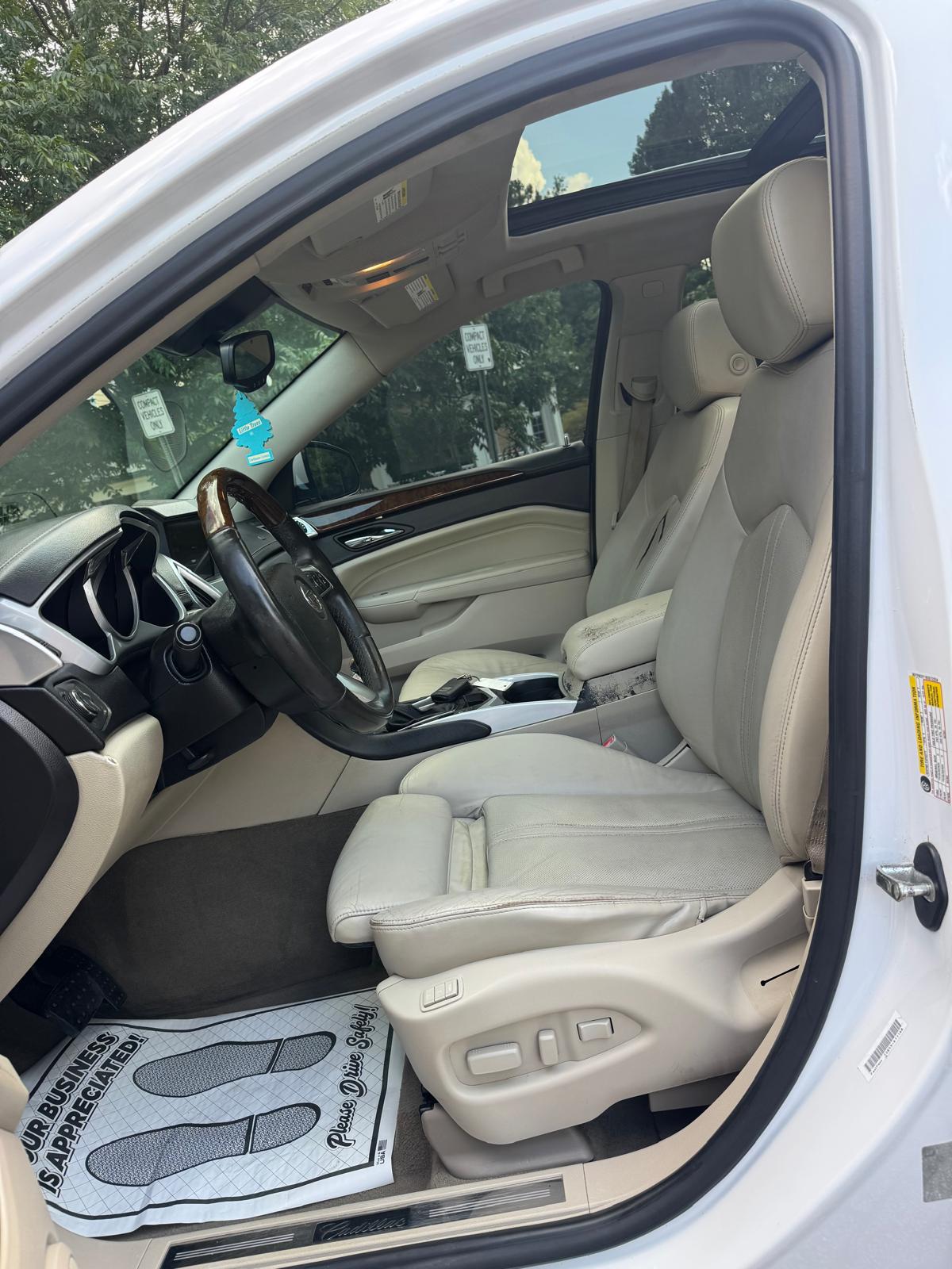 2011 CADILLAC SRX – Image 20