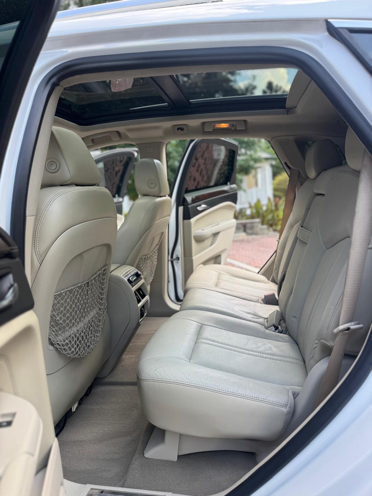 2011 CADILLAC SRX – Image 4