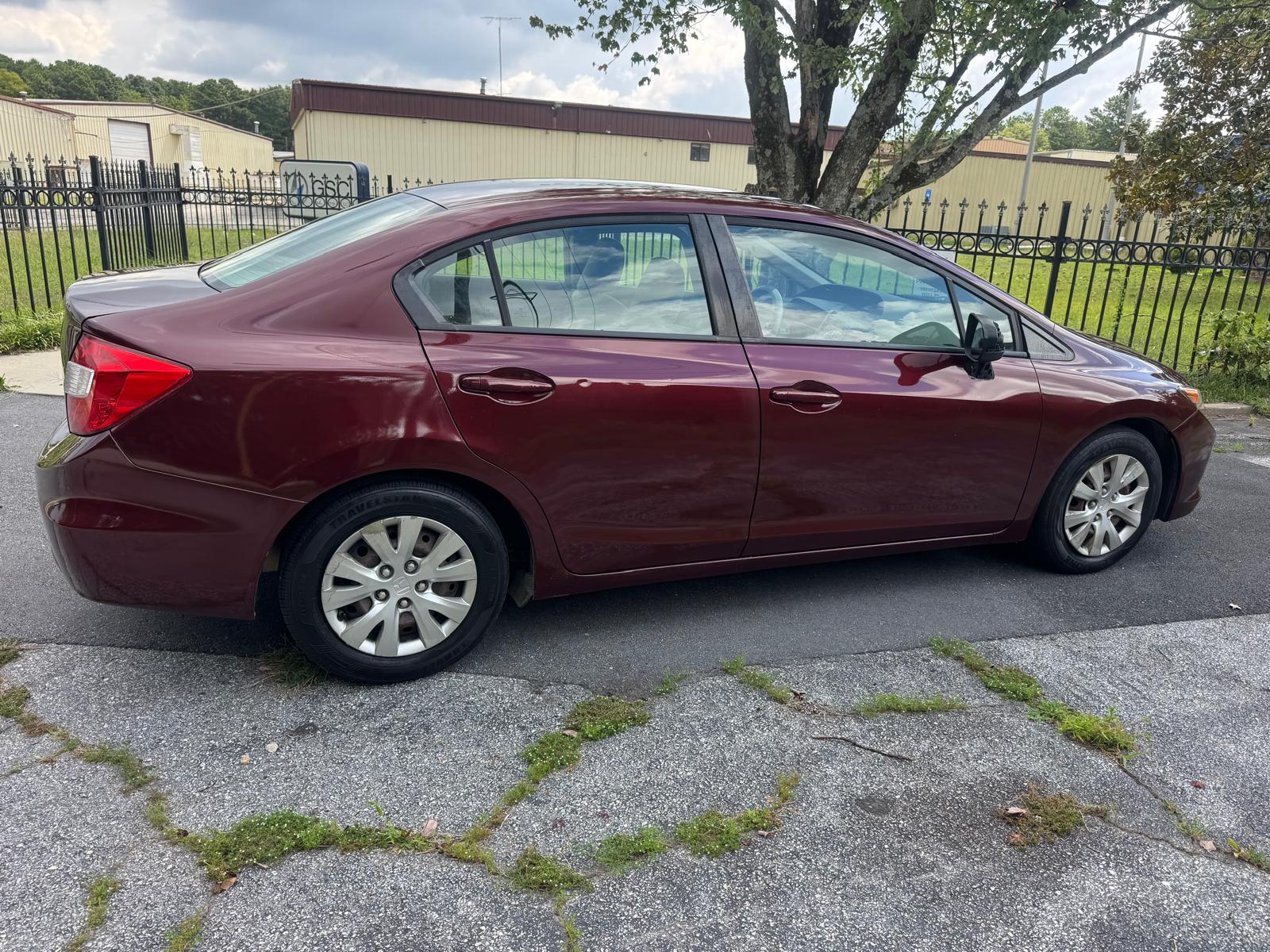 2012 HONDA CIVIC LX 4dr Sedan – Image 8