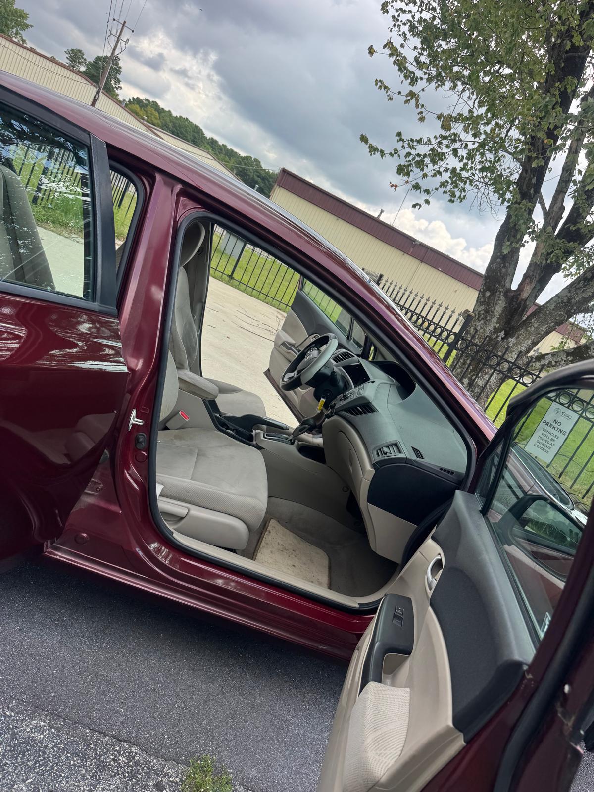 2012 HONDA CIVIC LX 4dr Sedan – Image 4