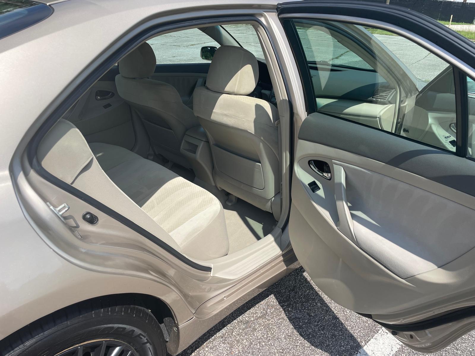 2008 TOYOTA CAMRY – Image 11