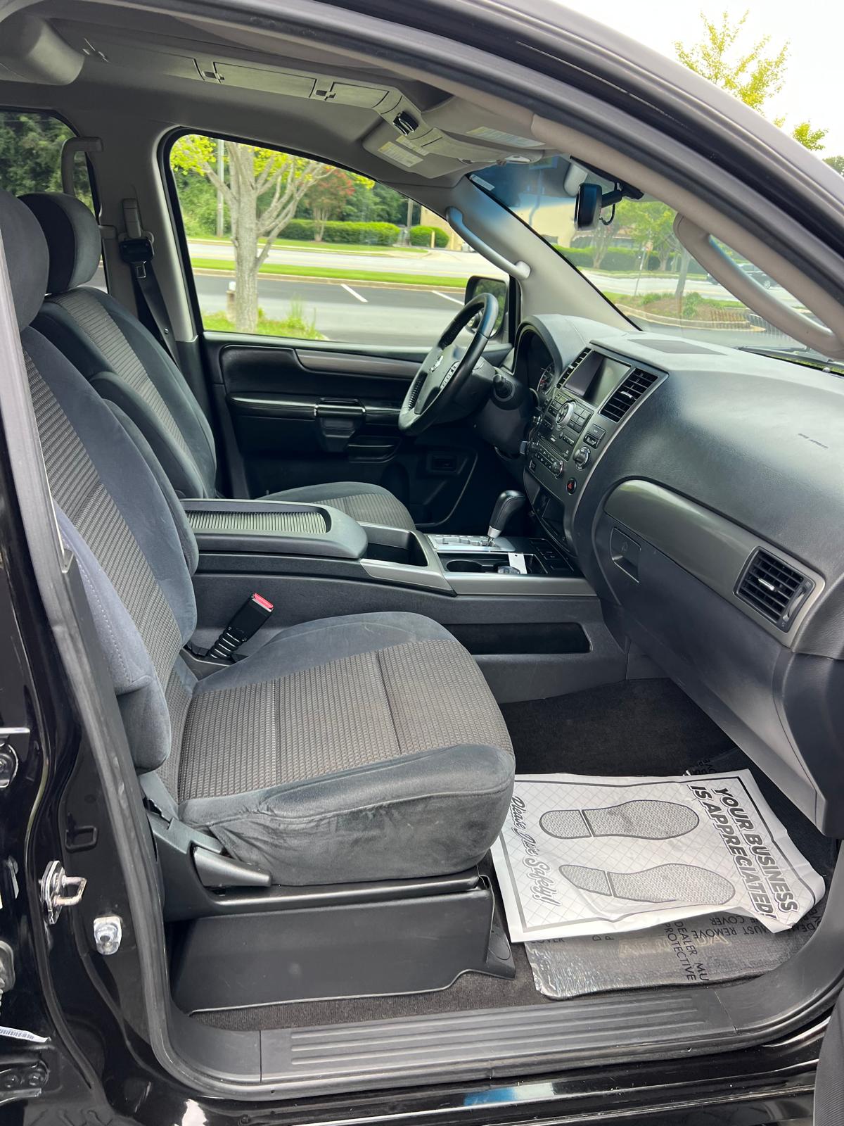 2012 NISSAN ARMADA – Image 19