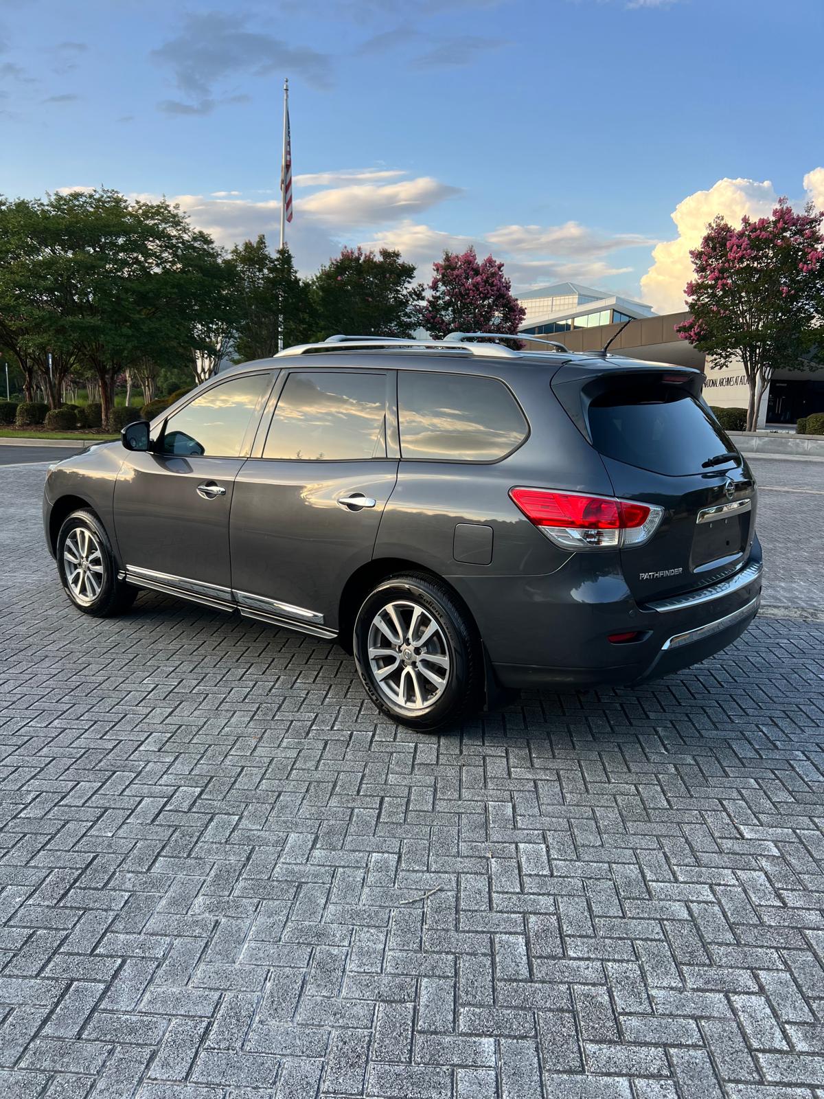 2014 NISSAN PATHFINDER – Image 10