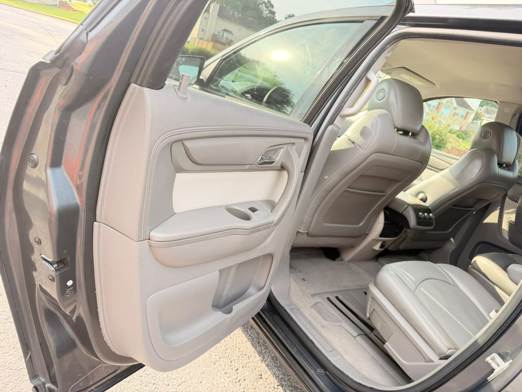 2014 GMC ACADIA – Image 26