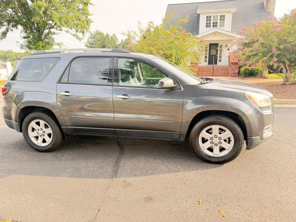 2014 GMC ACADIA – Image 15