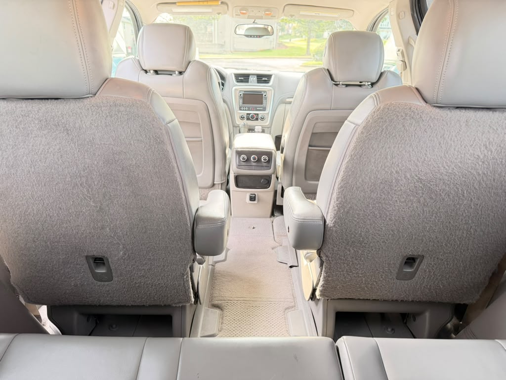 2014 GMC ACADIA – Image 13