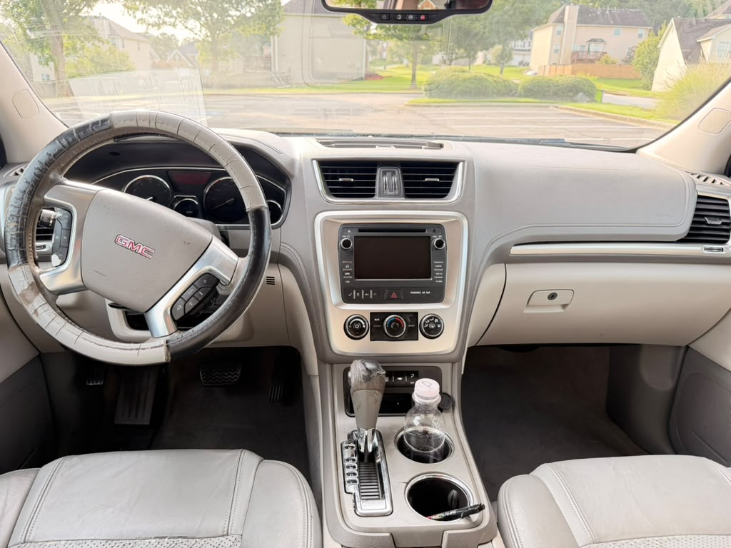 2014 GMC ACADIA – Image 8
