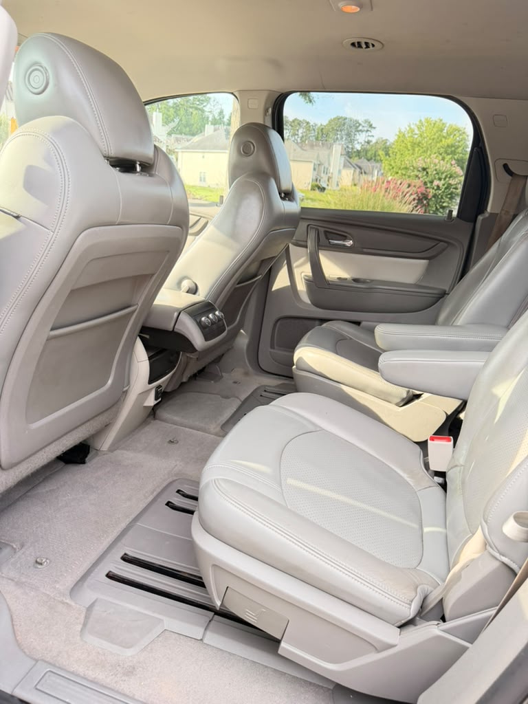 2014 GMC ACADIA – Image 3