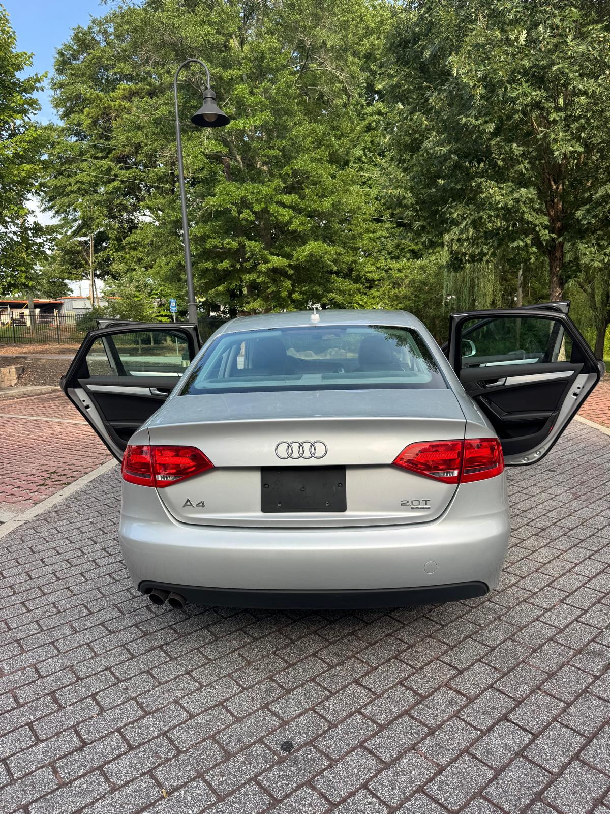 2009 AUDI A4 – Image 22