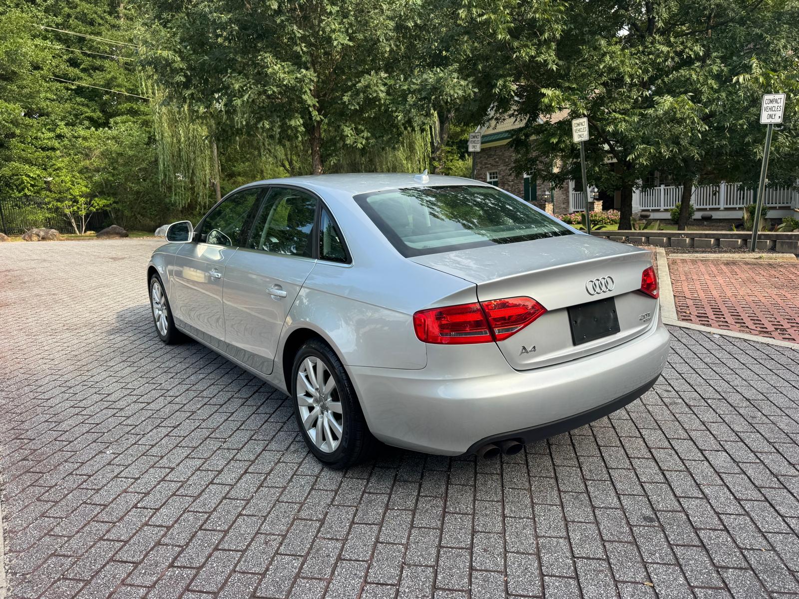 2009 AUDI A4 – Image 8