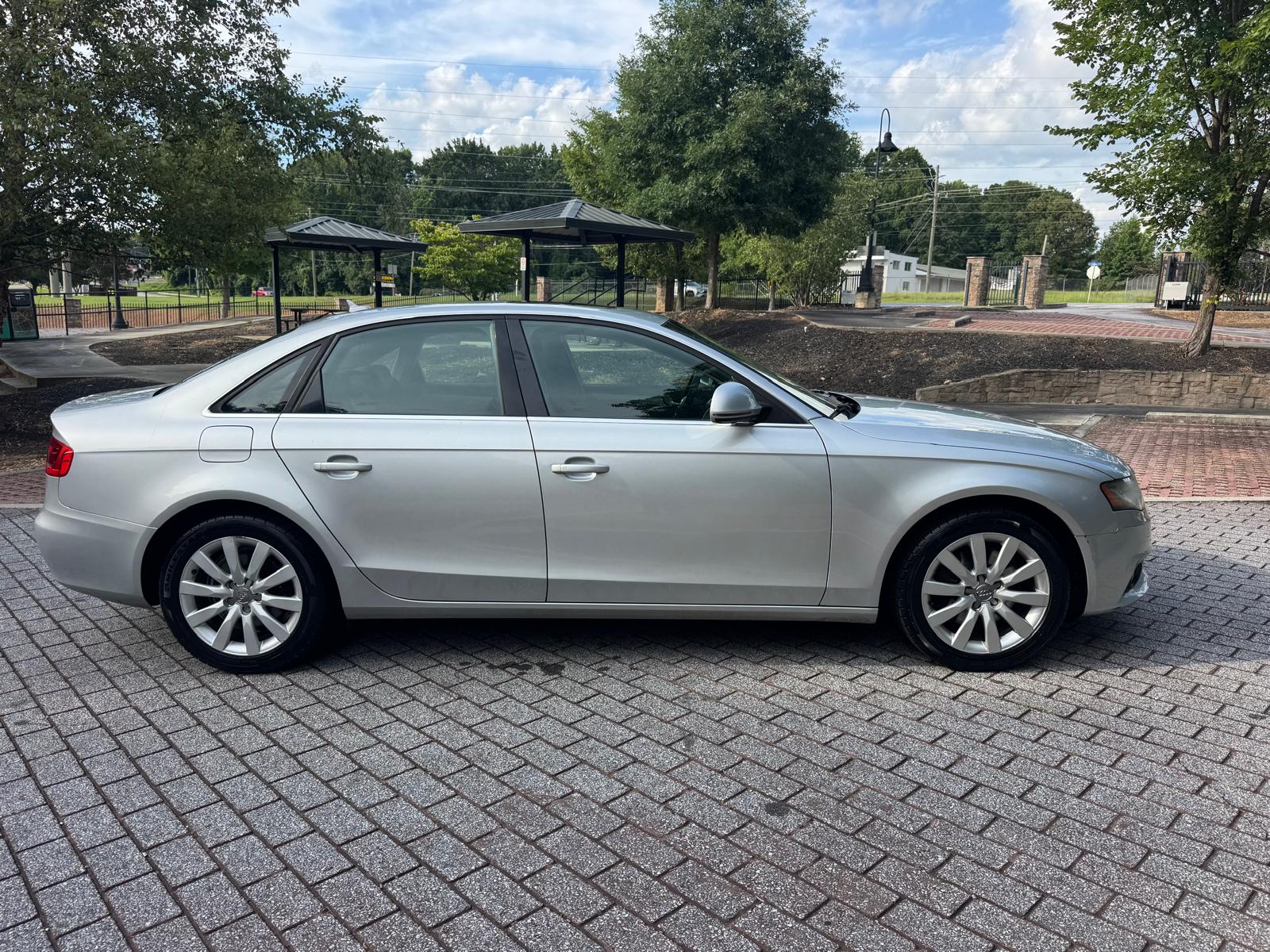 2009 AUDI A4 – Image 4