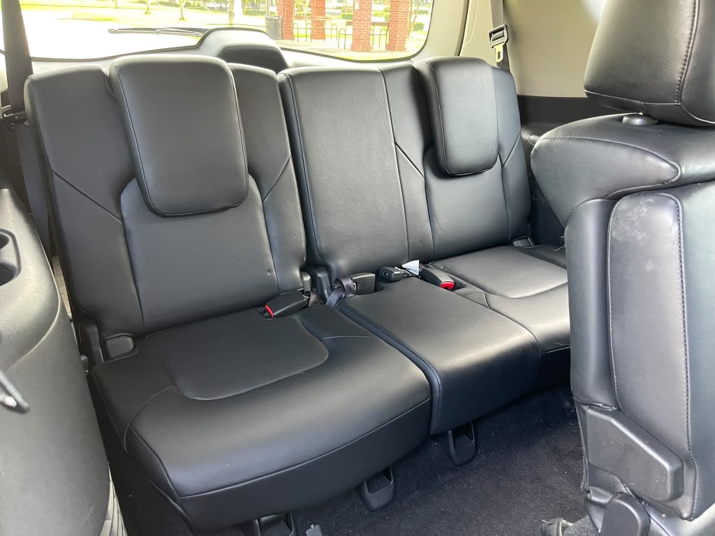 2011 INFINITI QX56 – Image 16