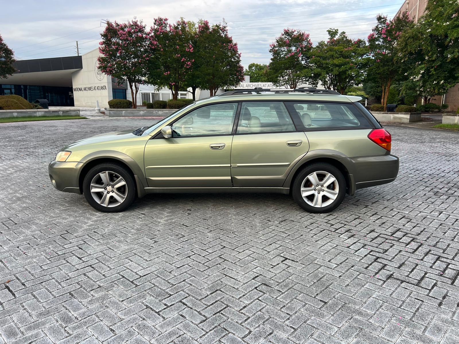 2006 Subaru Outback – Image 12
