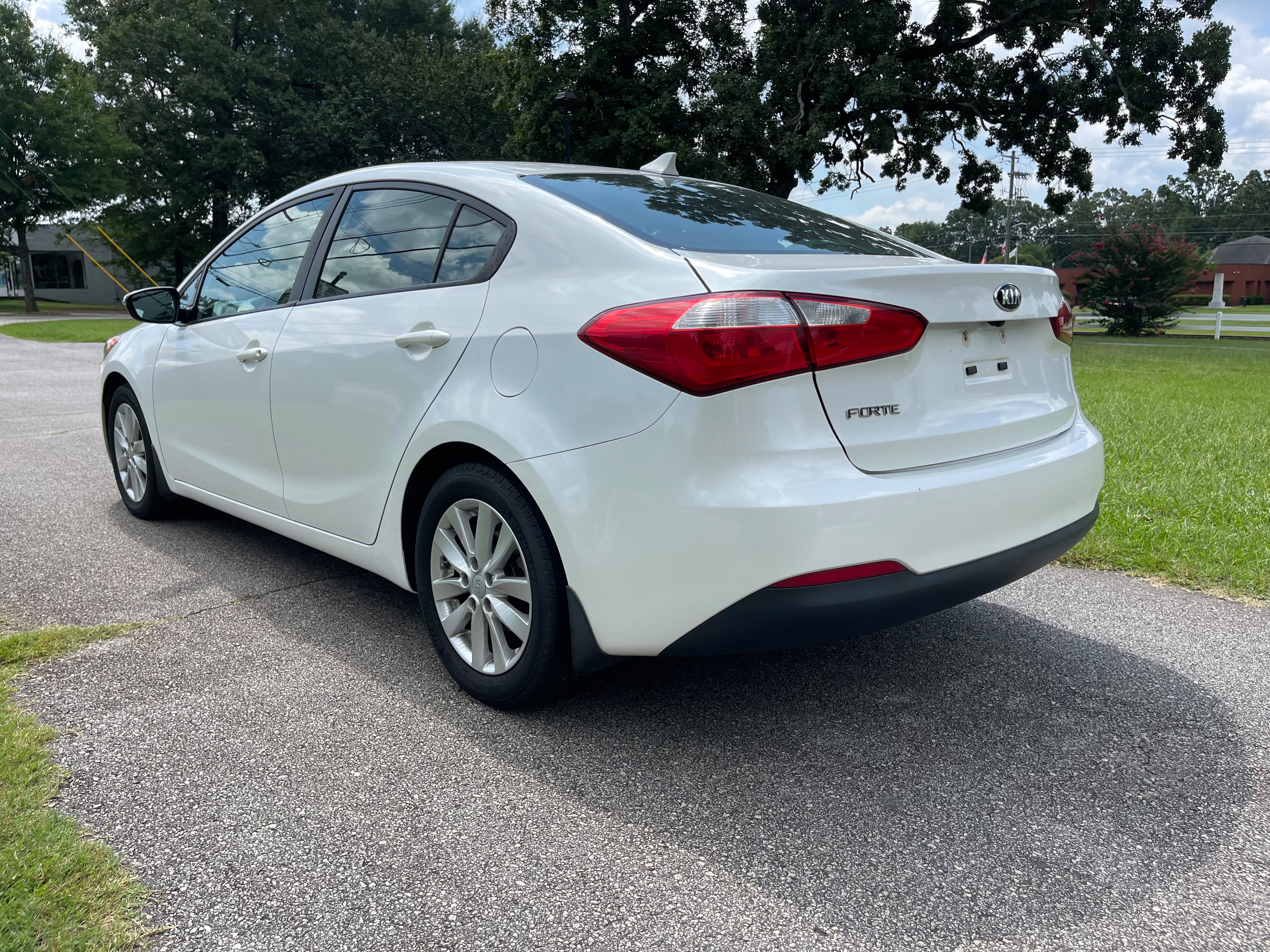 2016 KIA FORTE LX – Image 10
