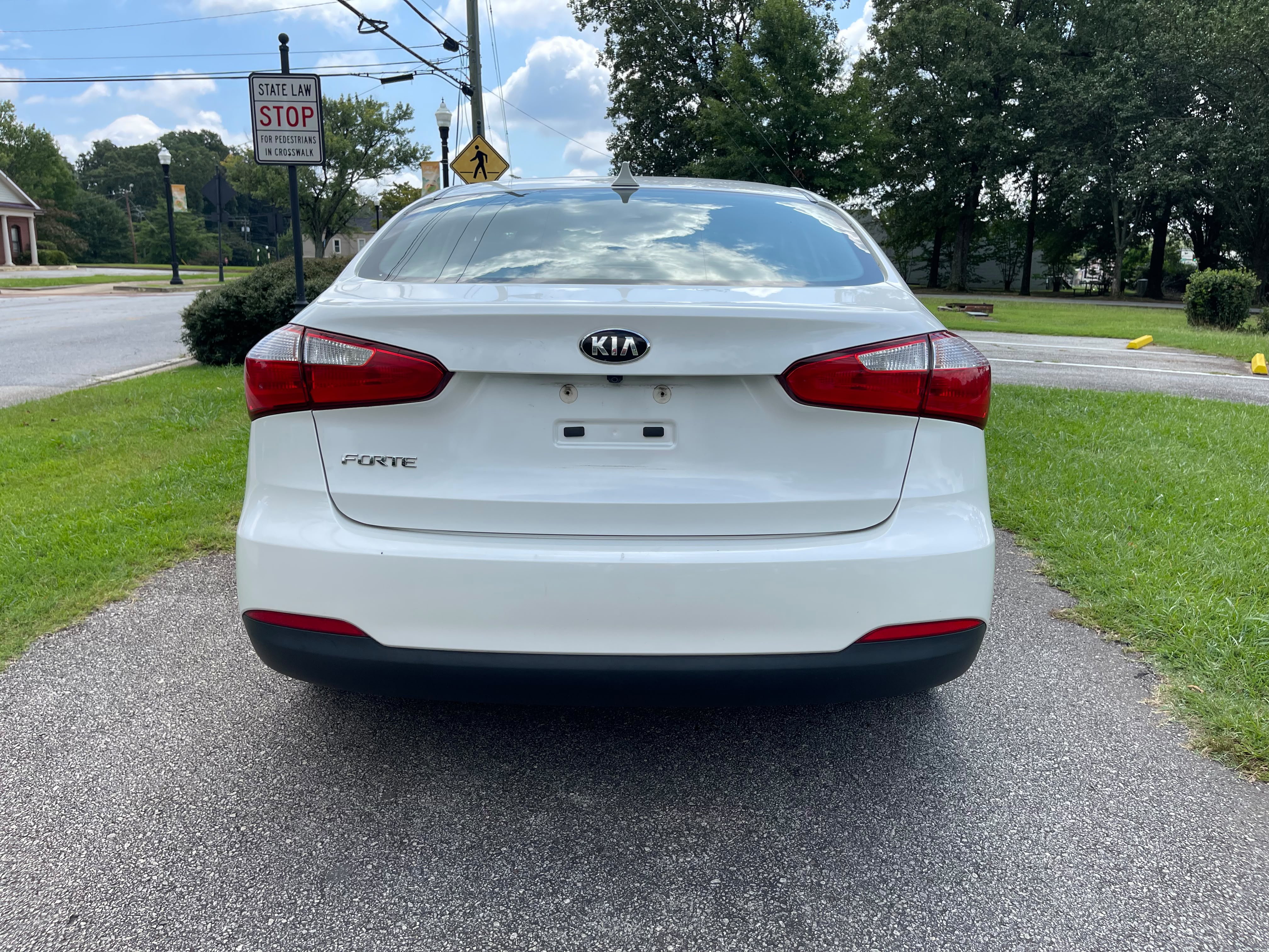 2016 KIA FORTE LX – Image 9