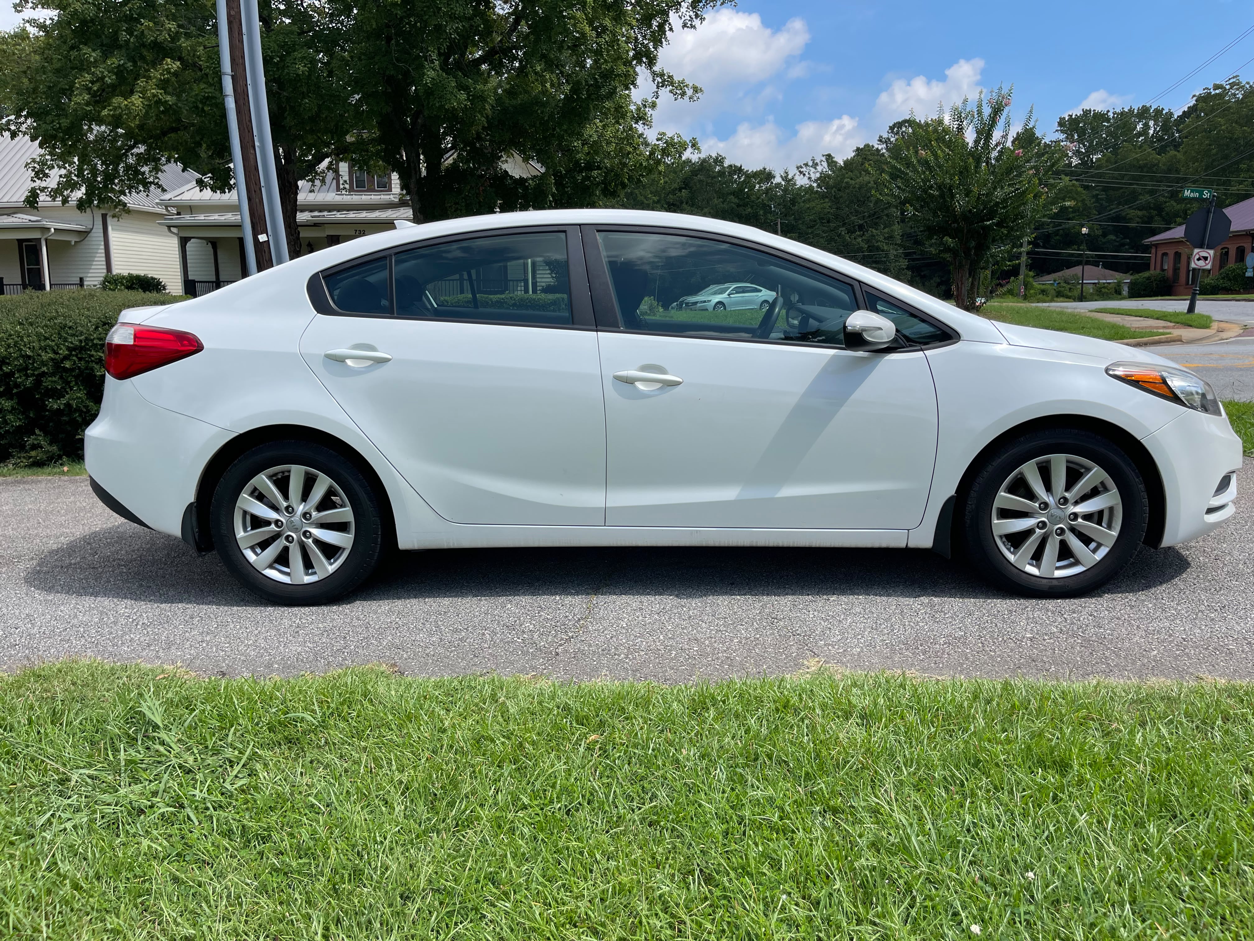 2016 KIA FORTE LX – Image 4