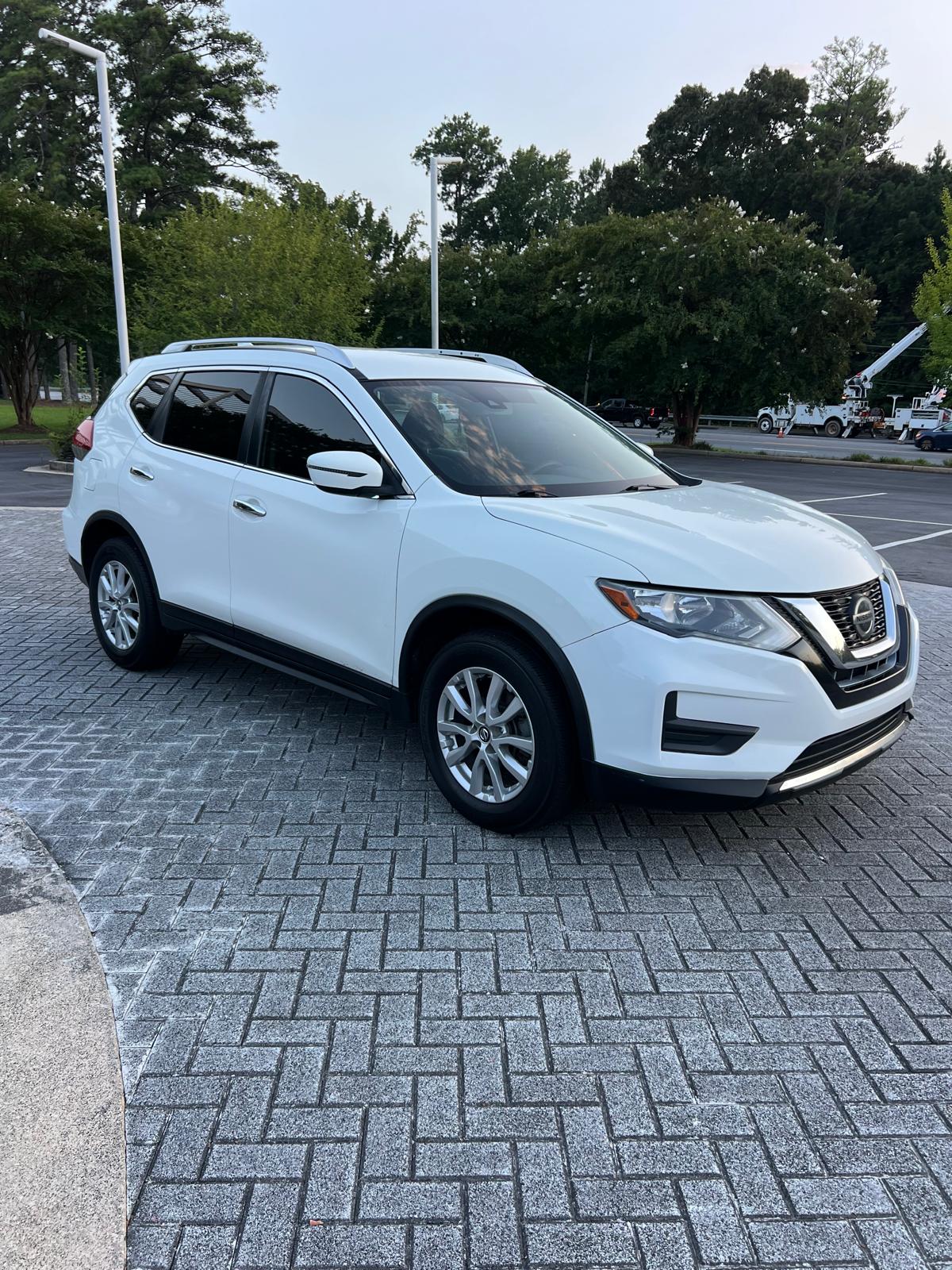 2019 NISSAN ROGUE – Image 17