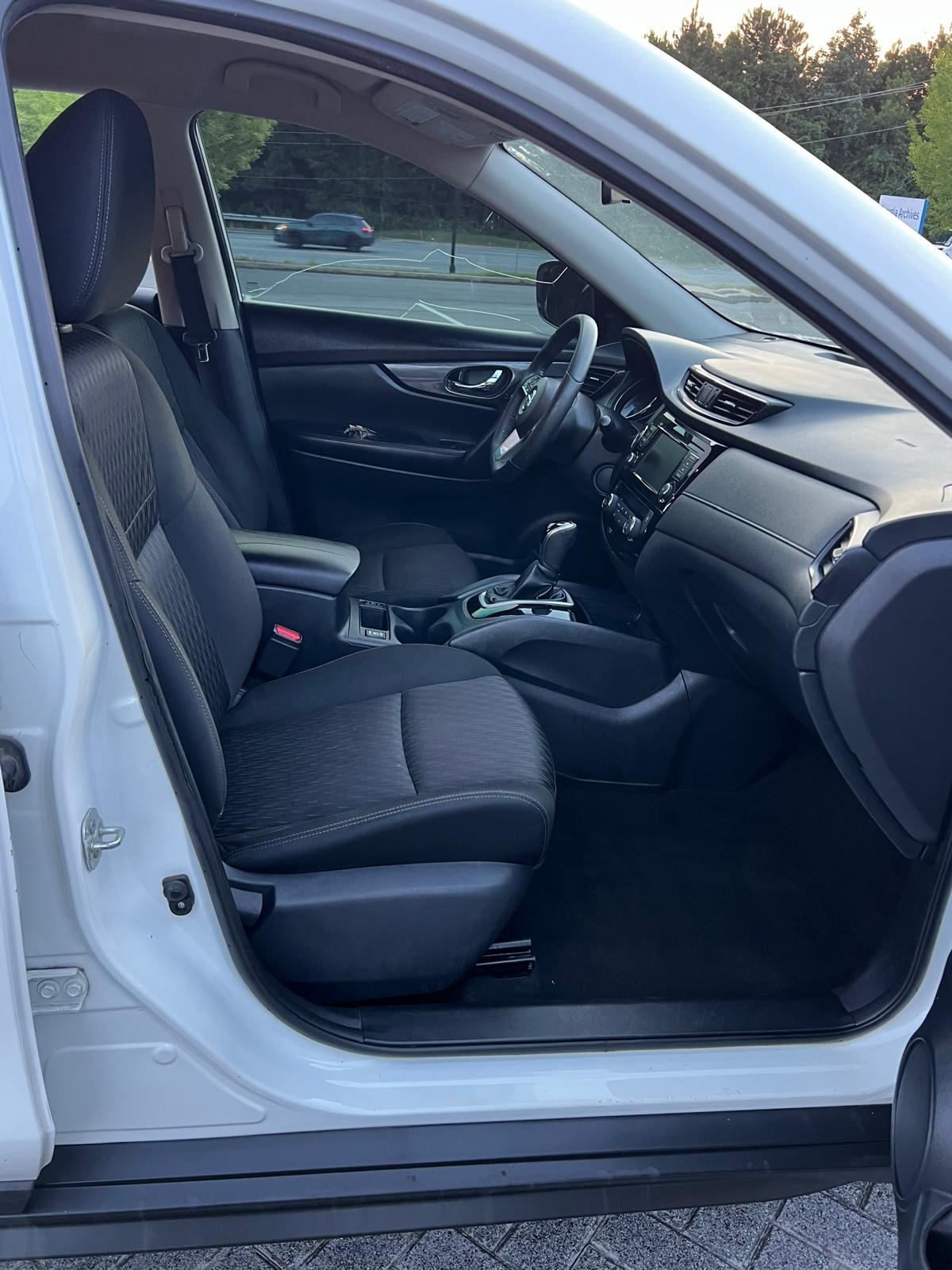2019 NISSAN ROGUE – Image 13