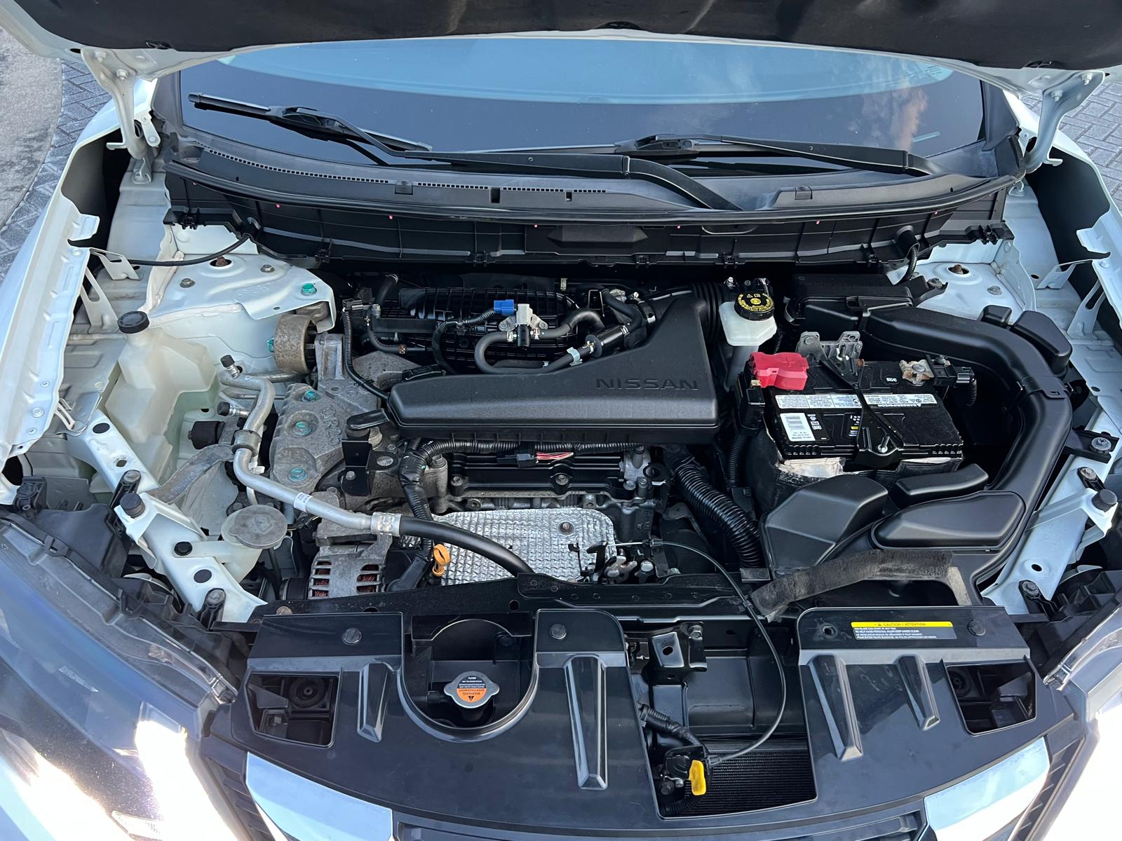 2019 NISSAN ROGUE – Image 11