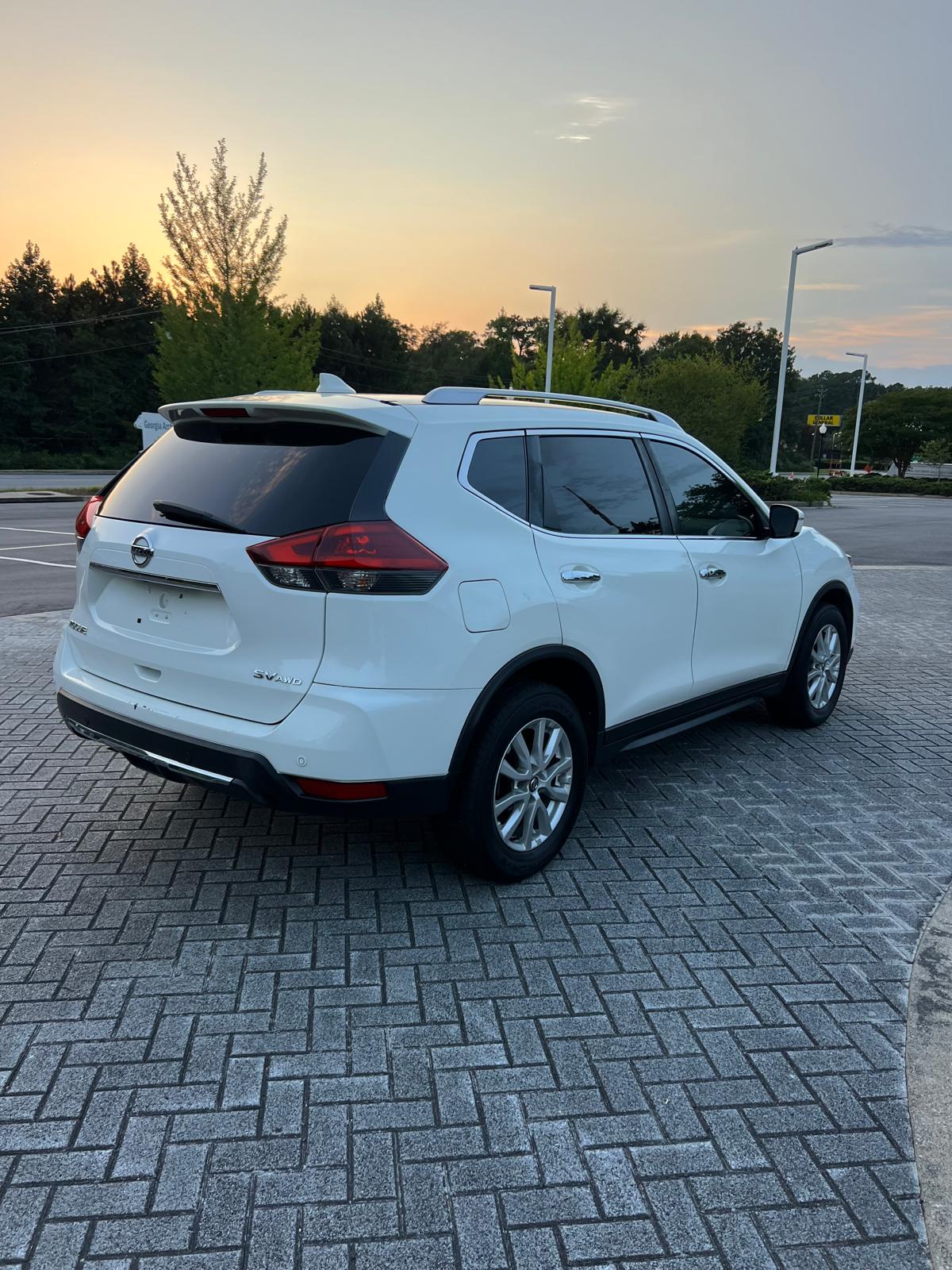 2019 NISSAN ROGUE – Image 5