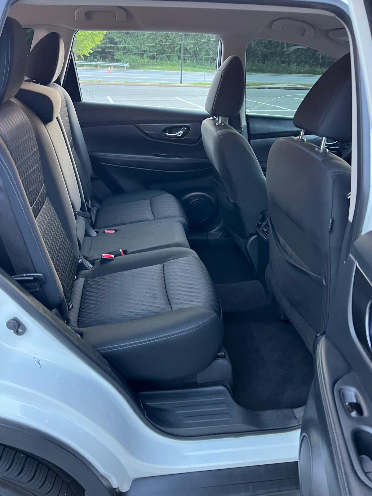2019 NISSAN ROGUE – Image 9