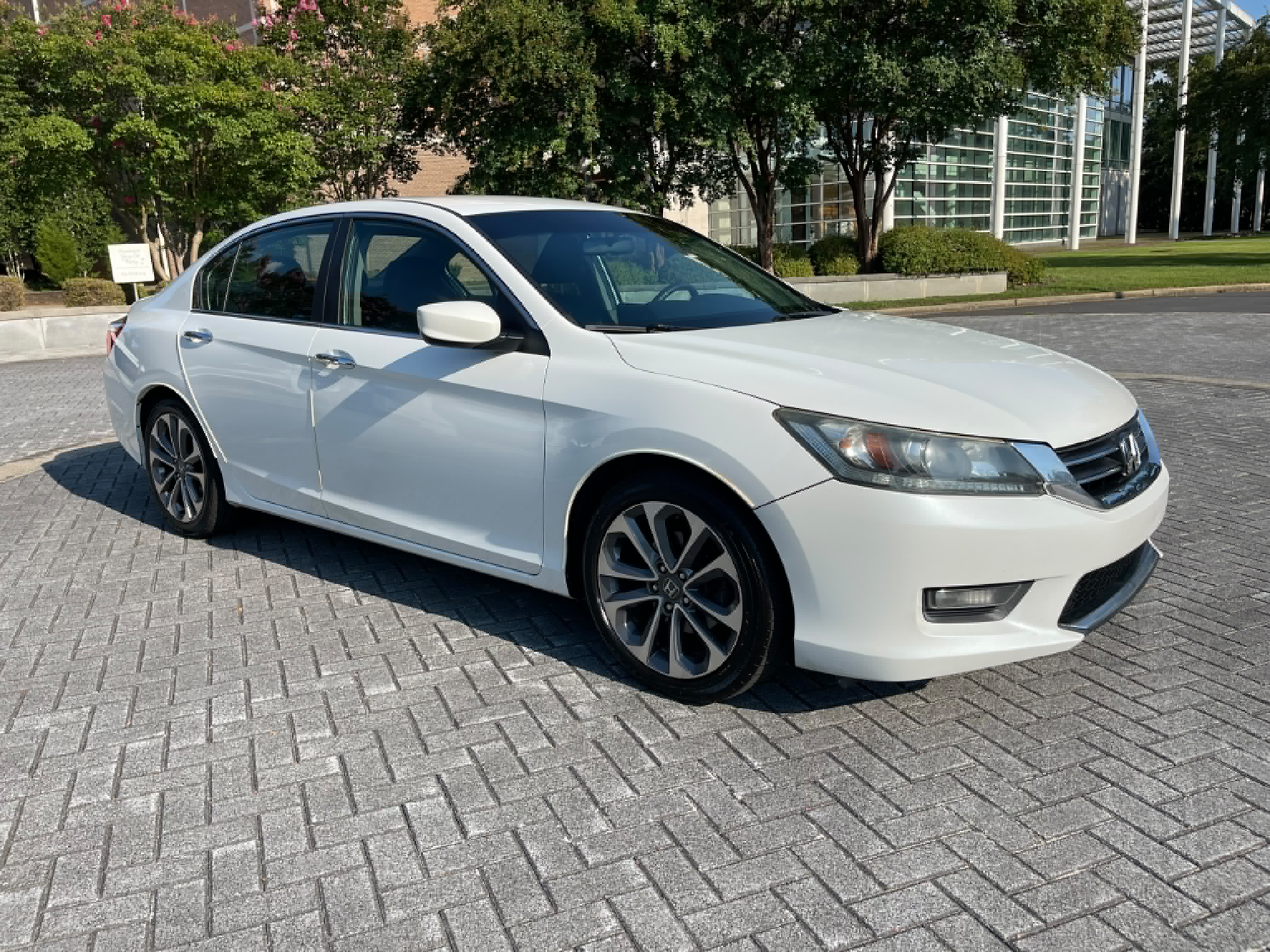 2014 HONDA ACCORD SPORTT – Image 5