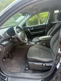 2014 KIA SORENTO – Image 10