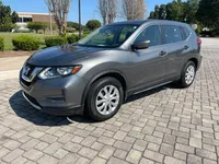 2017 NISSAN ROGUE – Image 2