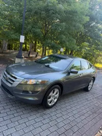 2012 HONDA CROSSTOUR – Image 1