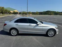 2016 MERCEDES-BENZ C-CLASS – Image 18