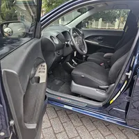 2013 SCION XD – Image 8