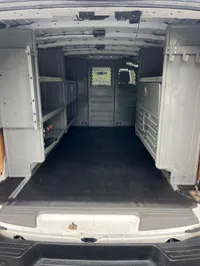 2019 NISSAN NV – Image 13