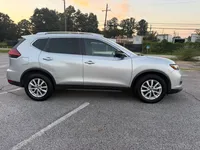2017 NISSAN ROGUE – Image 12